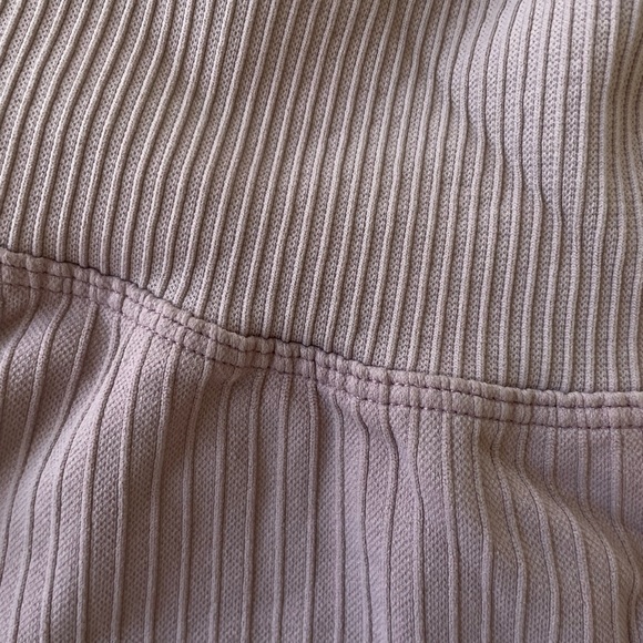 Matching Ribbed Yoga Set in Pale Purple, Size M - Picture 2 of 4